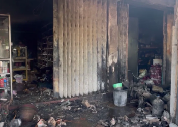 முல்லைத்தீவில் தீக்கிரையான முன்னாள் போராளியின் கடை!