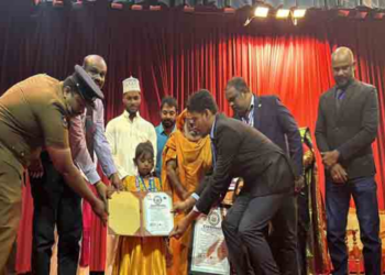 சோழன் உலக சாதனை படைத்த சிறுமி தாரா