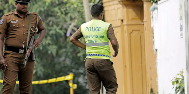 கொழும்பில் பதின்ம வயதுடைய இருவர் கைது !