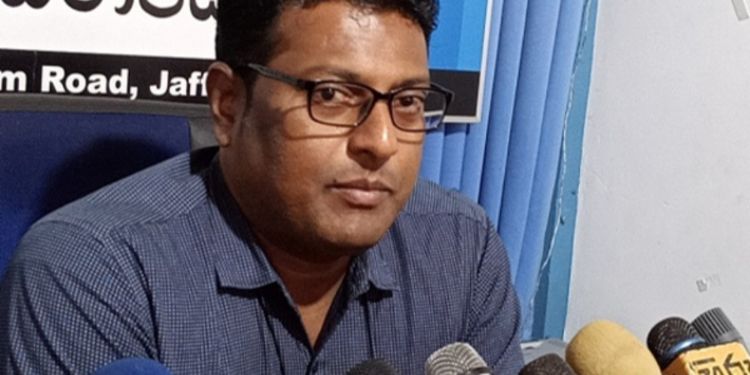 தமிழ் அரசியல்வாதிகளை கடுமையாக சாடும் மணிவண்ணன்