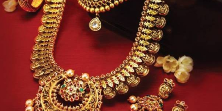 தங்கத்தின் விலையில் ஏற்ப்பட்டுள்ள மாற்றம் !