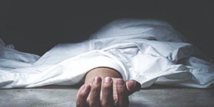 முல்லைத்தீவு பகுதியில் சுவரொட்டி ஓட்டியவருக்கு நிகழ்ந்த சோகம்!