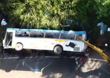 பஸ் விபத்தில் காயமடைந்த மாணவன் தப்பி ஓட்டம்!