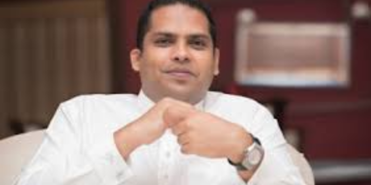 முன்னாள் அமைச்சர்  ஹரீன் பெர்னாண்டோ கைது!