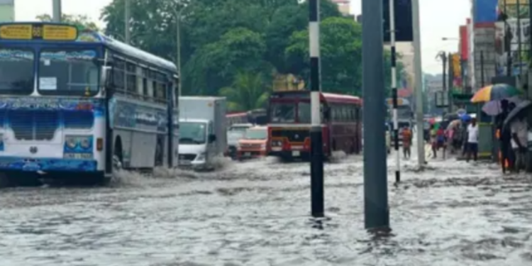 அதிகாரிகளின் விடுமுறை ரத்து !