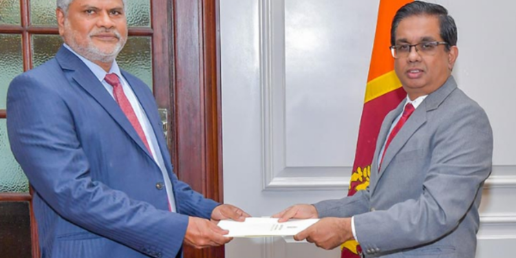 இரு அமைச்சுக்களுக்கு புதிய செயலாளர்கள் நியமனம்