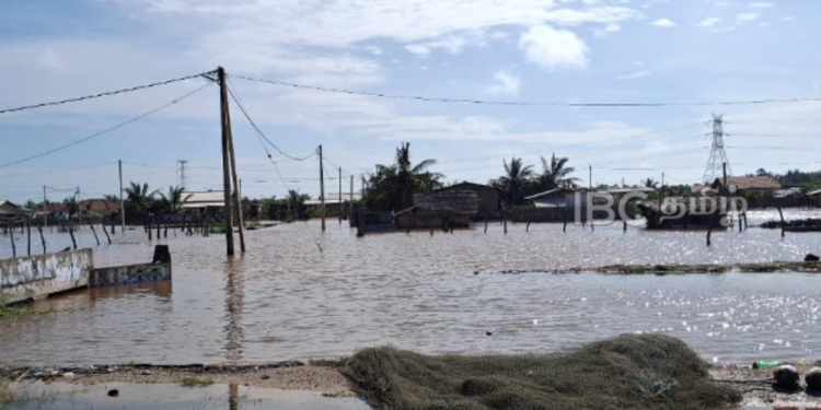 மன்னாரில் மூன்றில் இரண்டு பங்குகள் நீரில் மூழ்கின!