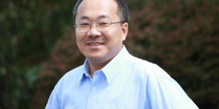 உளவு பார்த்த சீன செய்தியாளருக்கு சிறைத் தண்டனை!