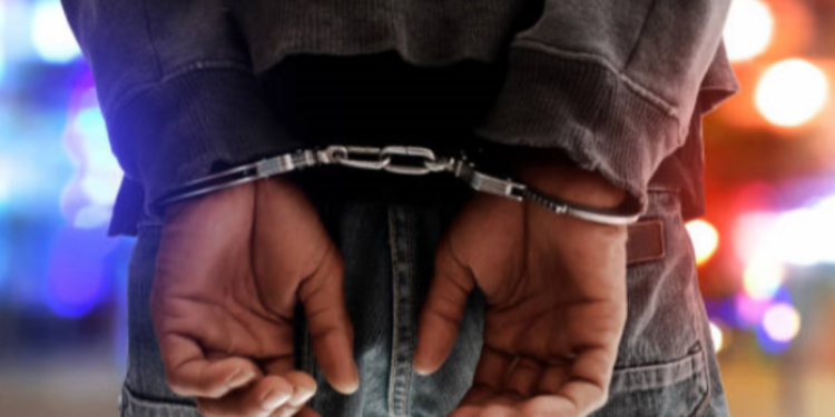 பசு மாட்டை இறைச்சிக்கு விற்பனை செய்த மூவர் கைது!