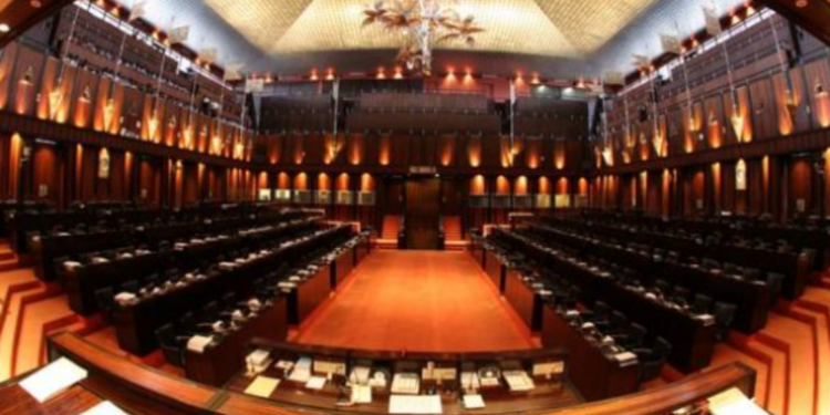 புதிய நாடாளுமன்றின் முதலாவது அமர்வில் பணியாற்றும் உறுப்பினர்கள் தொடர்பில் வெளியான தகவல்