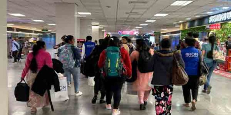 லெபனானில் தங்கியிருந்த 27 இலங்கையர்கள் இலங்கை வந்தடைந்தனர்