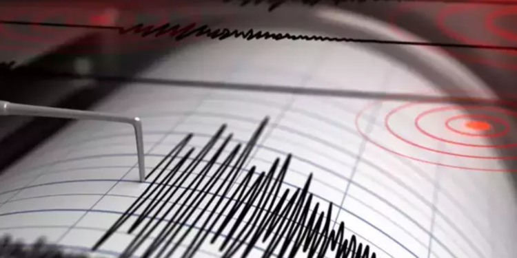 அமெரிக்காவில் சக்தி வாய்ந்த நிலநடுக்கம்!