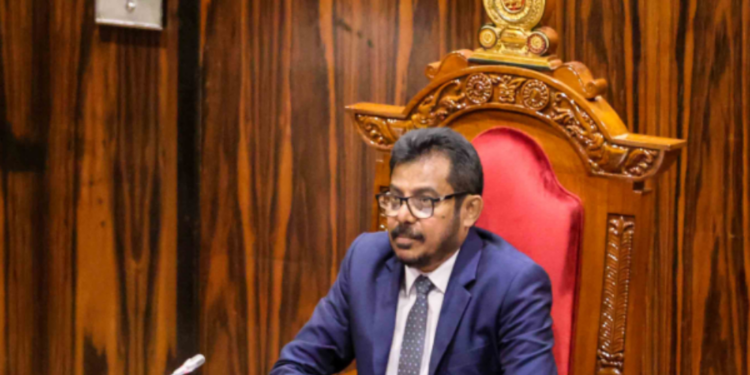 சபாநாயகரின் கலாநிதி பட்டம் நீக்கம்!