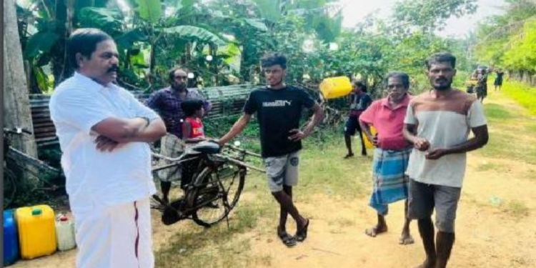 யாழ் கிராம மக்களை சந்தித்த நாடாளுமன்ற உறுப்பினர் சிவஞானம் சிறீதரன்