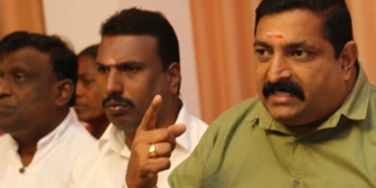 முன்னாள் நாடாளுமன்ற உறுப்பினர் வடிவேல் சுரேஷ்சை உடனடியாக வெளியேற உத்தரவு !