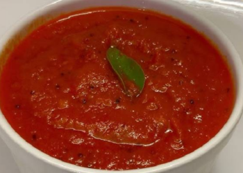 மதுரை பாணியில் காரசாரமான சின்ன வெங்காய தக்காளி சட்னி..