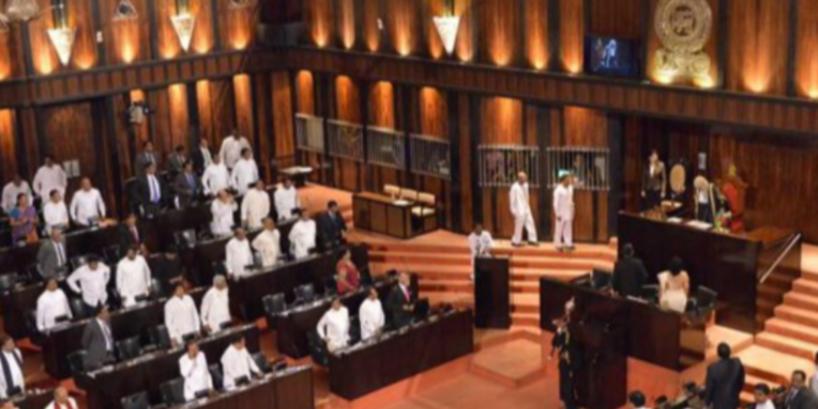 ஜனாதிபதி நிதியத்தை அனுபவிக்கும் முன்னாள் எம்பிக்கள்!