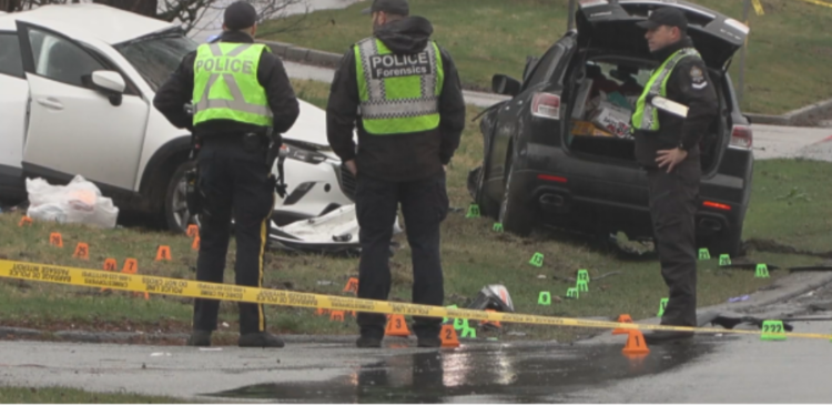 கனடா கோர விபத்தில் இருவர் மரணம்!