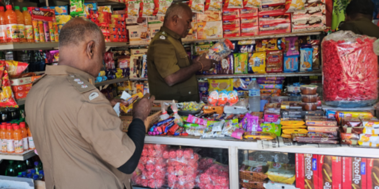 யாழில் திடீர் சோதனையில் ஈடுபட்ட அதிகாரிகள்!