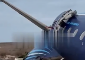 விமான விபத்தில் 72 பேர் பலி!