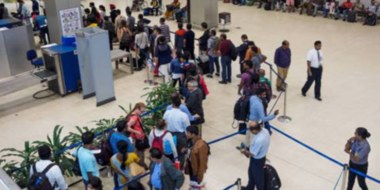 கட்டுநாயக்க விமான நிலையத்தில் ஒருவர் அதிரடி கைது!