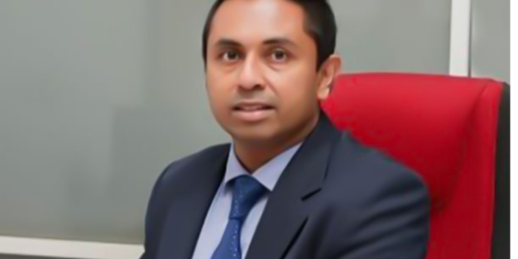 ஊடகவியலாளர் சமுதித சமரவிக்ரமுவின் பொலிஸ் பாதுகாப்பு நீக்கம்!