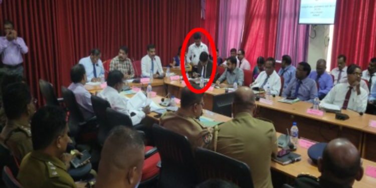 கிளிநொச்சி மாவட்ட அபிவிருத்தி கூட்டத்தில் அல்லோலகல்லோலம்!