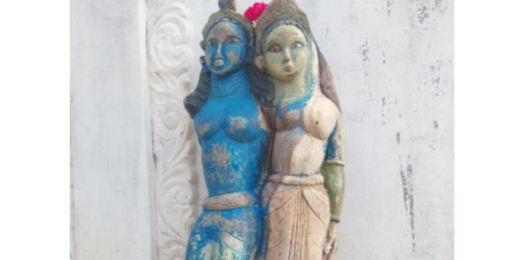 யாழ் கடற்கரை பகுதியில் கரையொதுங்கிய சிலையால் அதிர்ச்சி!