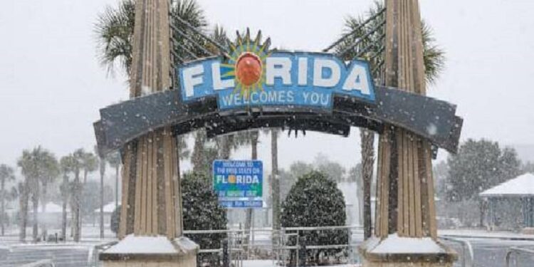 அமெரிக்காவில் பனிப்புயலால் 10 பேர் பலி!