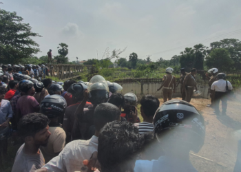 கிளிநொச்சியில் மீட்க்கப்பட்ட சடலங்கள்!