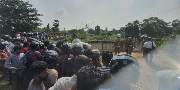 கிளிநொச்சியில் மீட்க்கப்பட்ட சடலங்கள்!