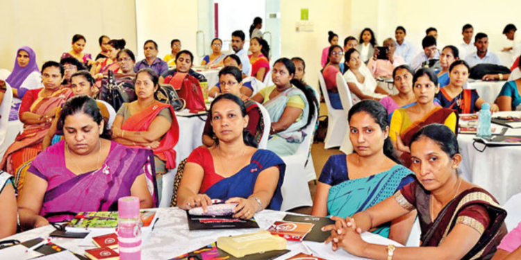 ஆசிரியர்களின் இடமாற்றத்தில் அரசியல் தையீடு இருப்பதாக குற்றச்சாட்டு!