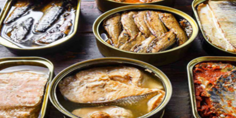 இலங்கையில் மீன்டின் வாங்குவோருக்கு எச்சரிக்கை!