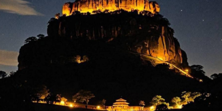 சிகிரியா செல்லும் சுற்றுலா பயணிகளுக்கு முக்கிய அறிவிப்பு!