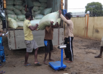 முத்திரை இடப்படாத தராசினை பயன்படுத்தி கிளிநொச்சியில் மோசடி!