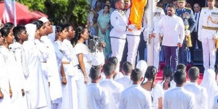 சுதந்திரதின நிகழ்வில் தமிழில் பாடப்பட்ட தேசிய கீதம்!