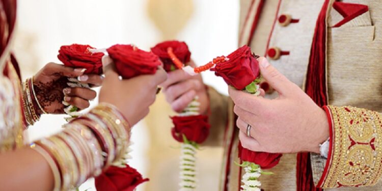உணவுப் பற்றாக்குறையில் இடையில் நிறுத்தப்பட்ட திருமணம்!