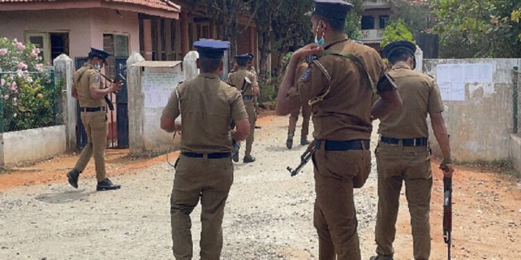 தமிழர் பகுதியில் இராணுவ உத்தியோகஸ்தர் மீது தாக்குதல்!