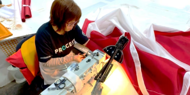 கனடாவில் தேசிய கொடிகளின் விற்பனை அதிகரிப்பு!