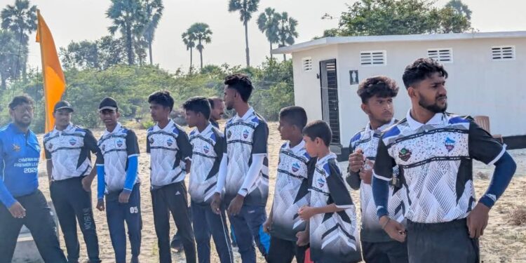 சென்.பிலிப்நேரிஸ் விளையாட்டு கழகத்தின் லீக் சுற்றுப்போட்டிகளுக்கான கோப்பை அறிமுக விழாவும் முதல் ஆட்டமும்