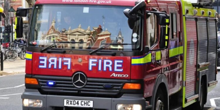 லண்டன் பிரபல ஹோட்டல் ஒன்றில் தீ விபத்து!