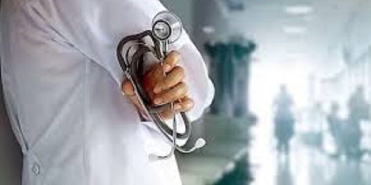 நாட்டிலிருந்து வெளியேறிய விசேட வைத்திய நிபுணர்கள் மீண்டும் நாட்டுக்கு வர வேண்டும்!