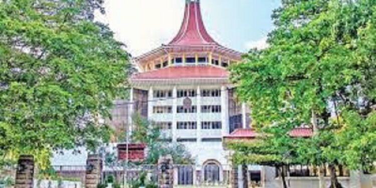 யாழ் பல்கலை துணைவேந்தருக்கு எதிராக உரிமை மீறல் மனு தாக்கல்!