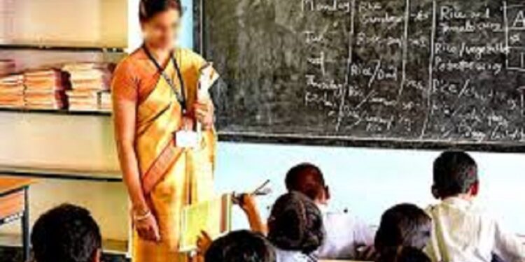 நாட்டில்   நிலவும் ஆசிரிய வெற்றிடங்கள் தொடர்பில் பிரதமர் வெளியிட்ட அறிவிப்பு!