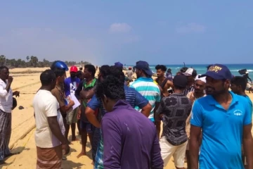 யாழில் தபால் நிலையத்திற்கு குடும்பஸ்தர் சடலமாக மீட்பு!