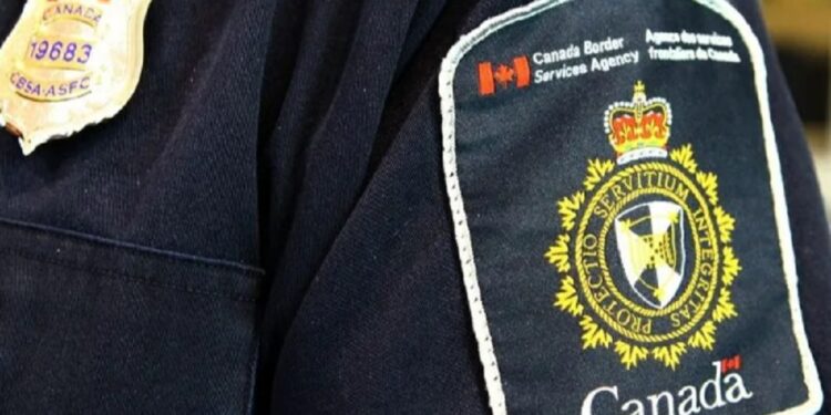 கனடாவில் இருந்து நாடு கடத்தப்படும் தமிழர்கள்!