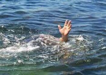 முல்லைத்தீவு, நாயாற்று கடலில் அள்ளுண்டு சென்ற பெண்களில் ஒருவர் மாயம்!