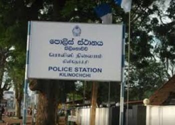 கிளிநொச்சியில் திருட்டில் ஈடுபட்ட சந்தேக நபர்கள் கைது!