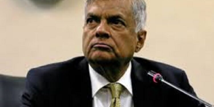 ரணிலுக்கு எதிரான வழக்கிலிருந்து விலகிய நீதியரசர்