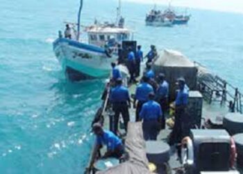 14 தமிழக மீனவர்கள் அதிரடி கைது!